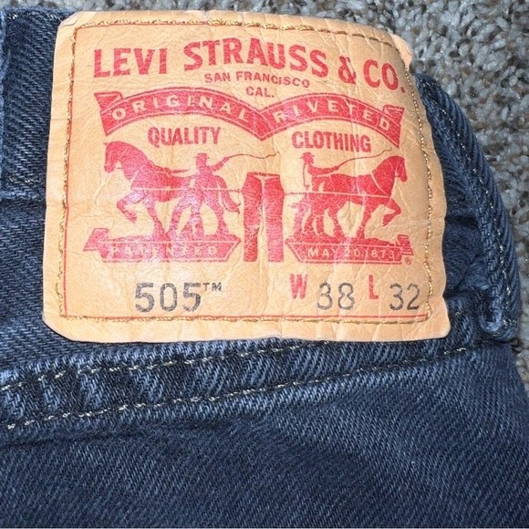 Levi’s Black 505 Jeans 38x32 Denim Regular Fit Straight - Picture 9 of 12